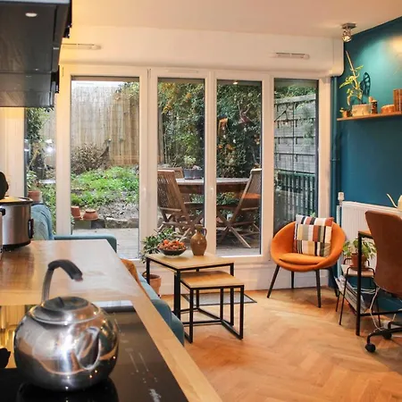 Appartement New Cocoon With Garden Near Buttes-chaumont Paris