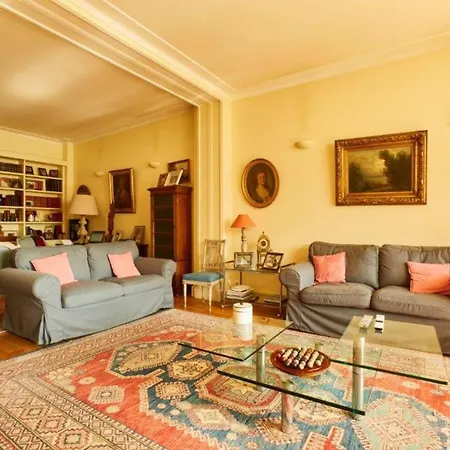 Rare Pearl With A View Of The Eiffel Tower Apartment Paris