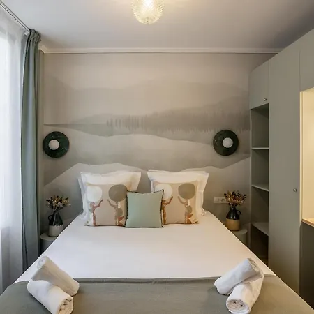 The Liberty Green Apartment *