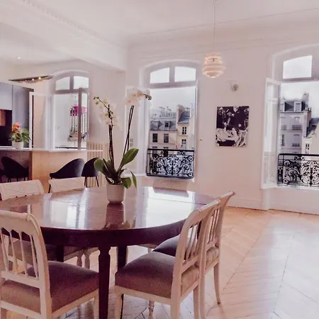 Luxueux Duplex Elysees 240m2 Appartement