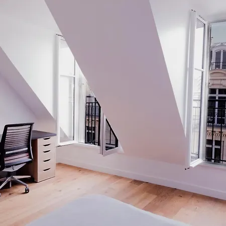 Luxueux Duplex Elysees 240m2 Appartement