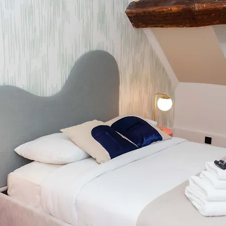 Center Of Le Marais By Prestige Paris