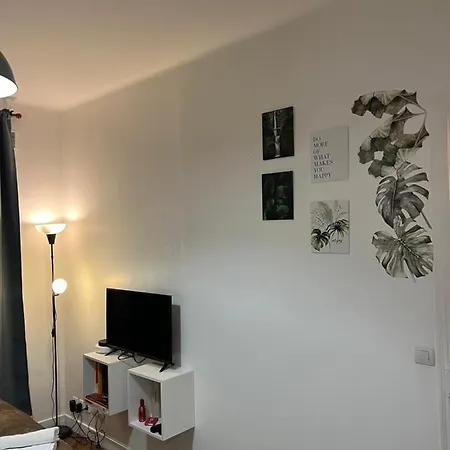 Cosy Studio With Terrace Retreat - Mp52a パリ