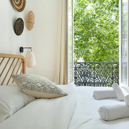 Center Of By Prestige * Paris