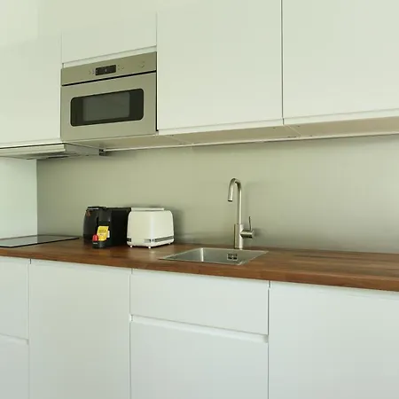 Center Of By Prestige Apartment *