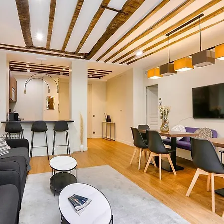 Urban Flat 73 - Luxury Parisian Flat Near Les Halles Rivoli アパート