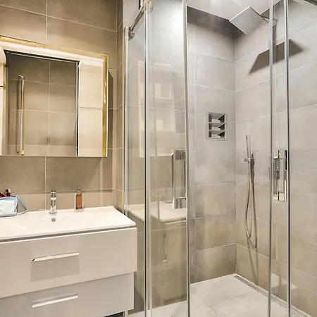 アパート Urban Flat 73 - Luxury Parisian Flat Near Les Halles Rivoli *