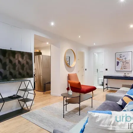 Urban Flat 103 - Spacious Flat Near Grands Boulevards Lejlighed