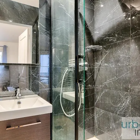 Urban Flat 103 - Spacious Flat Near Grands Boulevards Lejlighed *