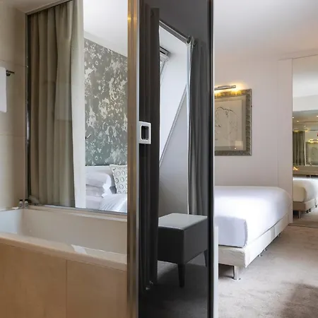 Etoile Maillot Hotel 4*