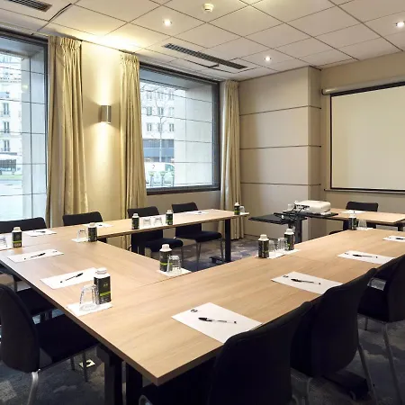 17 Batignolles Hotel
