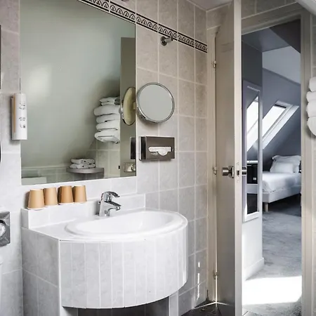 De Charonne Hotel 3*