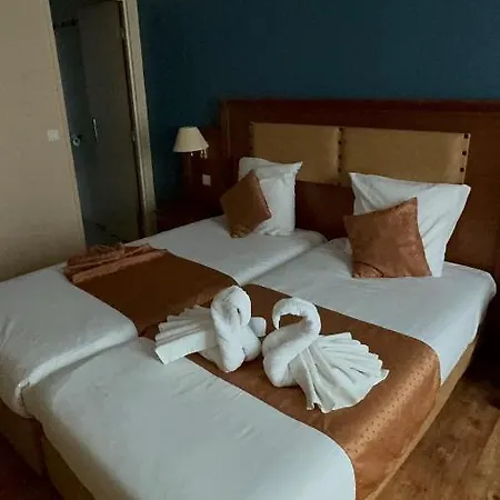 121 Hotel