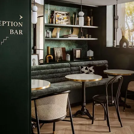 Mercure Tour Eiffel Pont Mirabeau Otel 4*