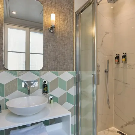 Le Robinet D'or Hotel 3*