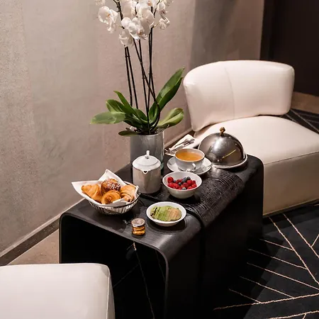 Le Pavillon De La Reine & Spa, Place Des Vosges 5* Paříž