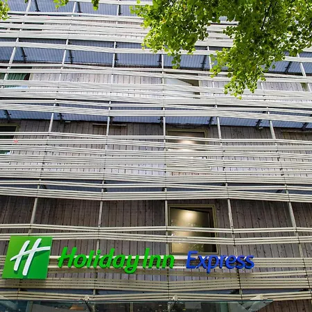 Express Paris-canal De La By Ihg Hotel Paris