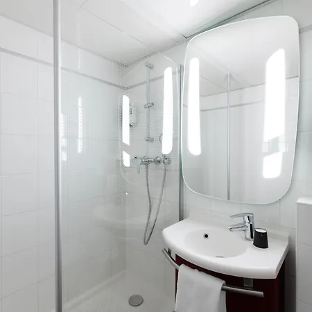 Ibis Grands Boulevards Opéra 9e