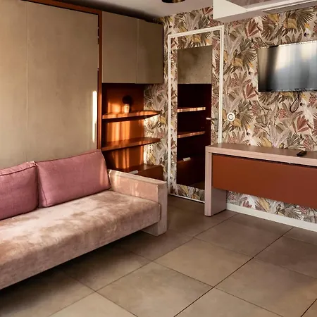 Multiresidence L'elysee Ξενοδοχείο με διαμερίσματα *
