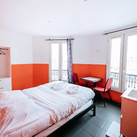 Hotel De La Poste Paris