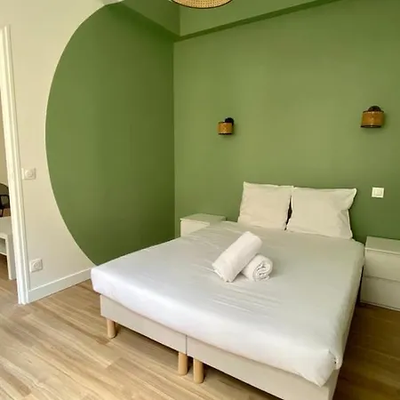 Apartment Proche Grands Boulevard 4p Paris