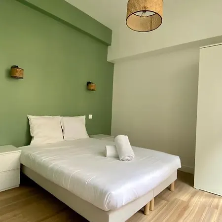 Proche Grands Boulevard 4p Apartment Paris