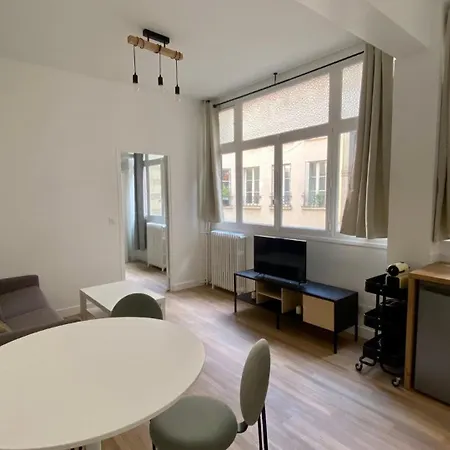 Proche Grands Boulevard 4p Apartment *