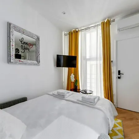 211 Yves Saint Laurent - Superb Apartment Paris