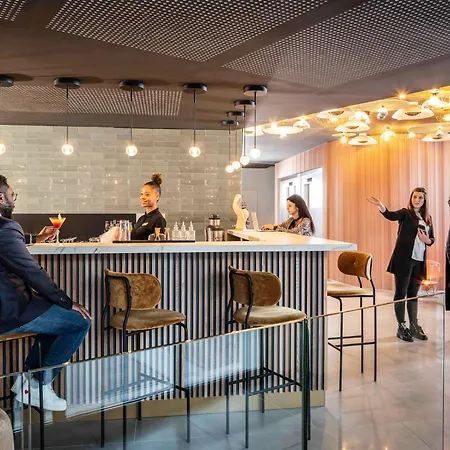 Novotel 20 Belleville 4*