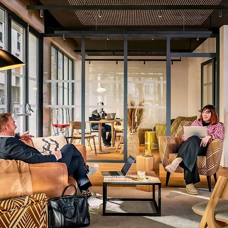 Novotel 20 Belleville Hotel 4*