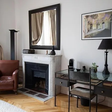 4 Bedroom Luxury Eiffel Tower
