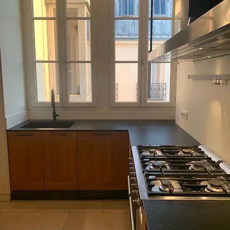 Apartment 4 Bedroom Luxury Eiffel Tower *
