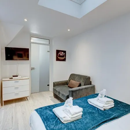 Apartment 244 Saint Dominique - Superb *