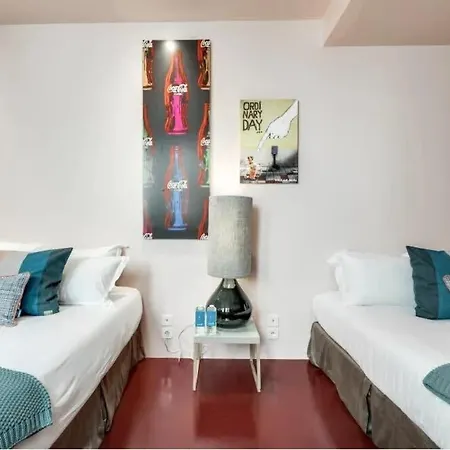 Apartment Modern And Bright 2bd For 11 Guests In Le Marais!