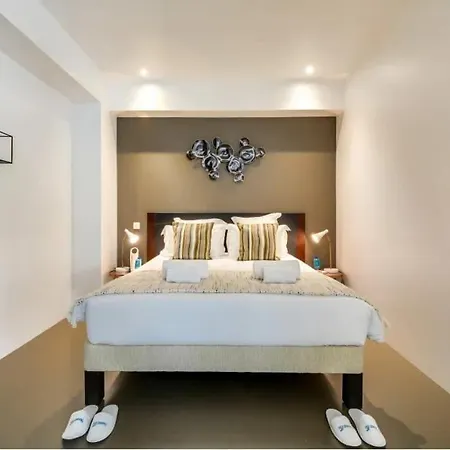 Modern And Eclectic 3bd Duplex In Le Marais! Apartment