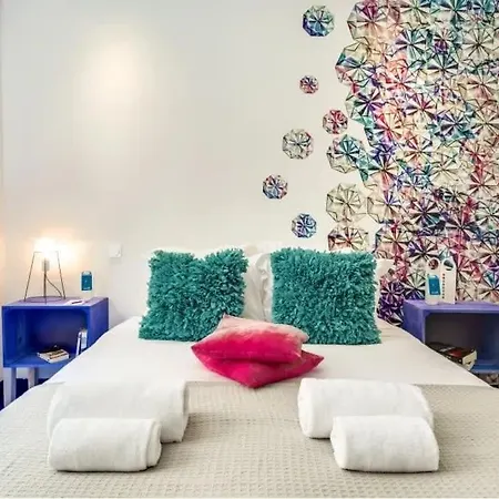 Modern & Colourful 3bd For 9 Guests In Le Marais! * Paris