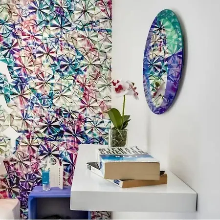 Modern & Colourful 3bd For 9 Guests In Le Marais! * Paris