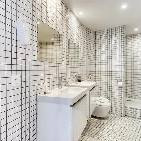 Montmartre Cozy And Bright 1bd With Terrace Apartment *