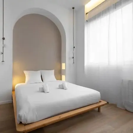 Tour Eiffel - Champ De Mars Exquisite 3bd 3bth Apartment *