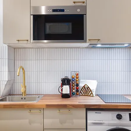 Apartment Montmartre 2 Pieces Paris