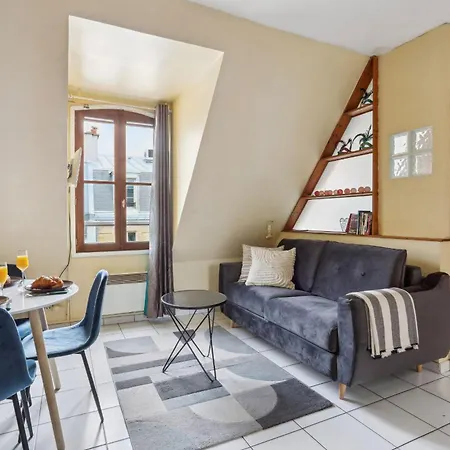 Eiffel Tower & Invalides - Cityapartmentstay París