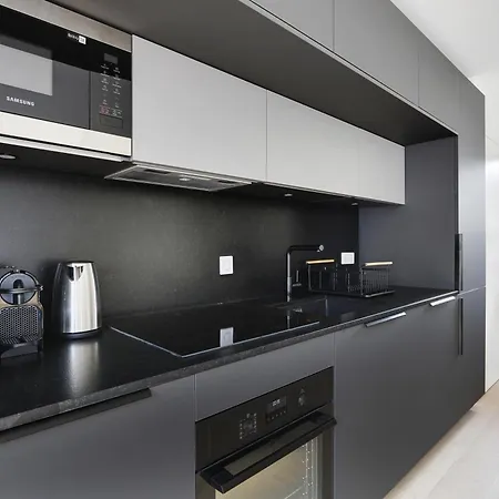 Pick A Flat's In Montmartre - Rue Ordener *