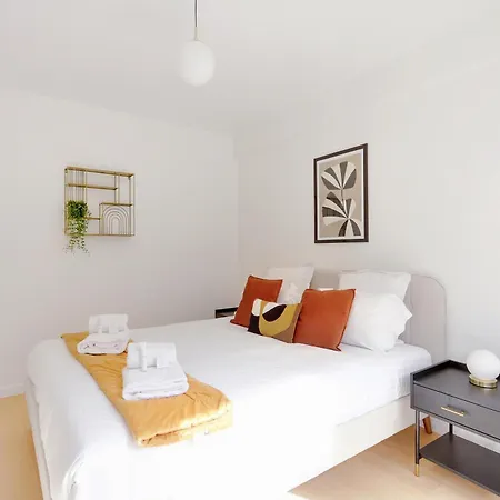 Pick A Flat's In Montmartre - Rue Ordener * Paris