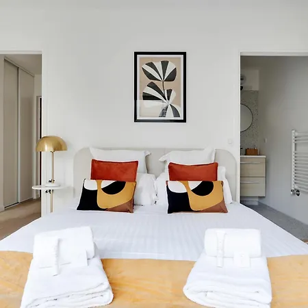 Pick A Flat's In Montmartre - Rue Ordener