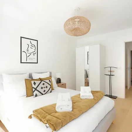 Pick A Flat's In Montmartre - Rue Ordener * Paris