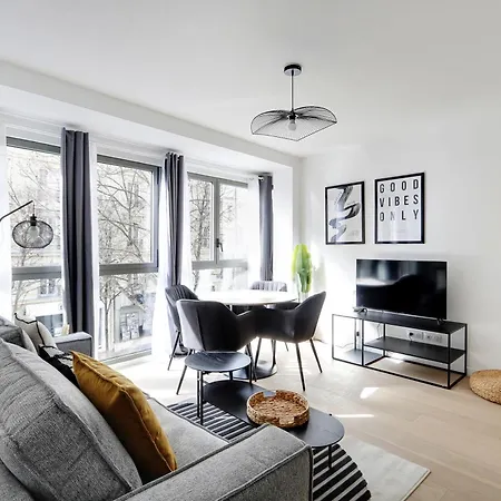 Pick A Flat's In Montmartre - Rue Ordener Apartment *