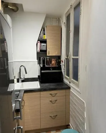 Haussmannien Lumineux, 2 Chambres. Апартаменты *