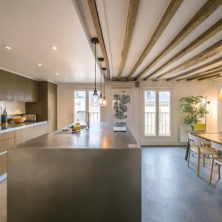 Apartment Saint-germain-des-pres Story *