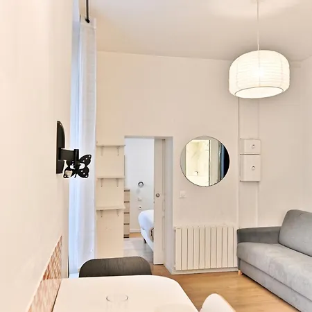 Au Coeur Du Marais - Iv Apartment *