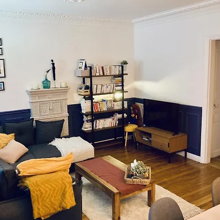 Comfortable 76m Appartement